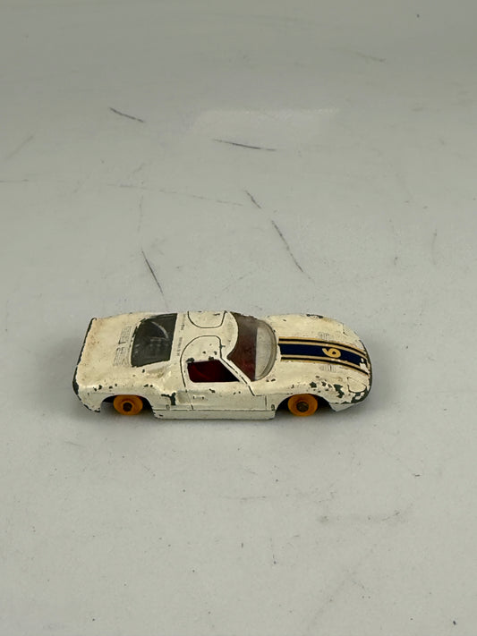 Vintage Matchbox Lesney No. 41 Ford GT car