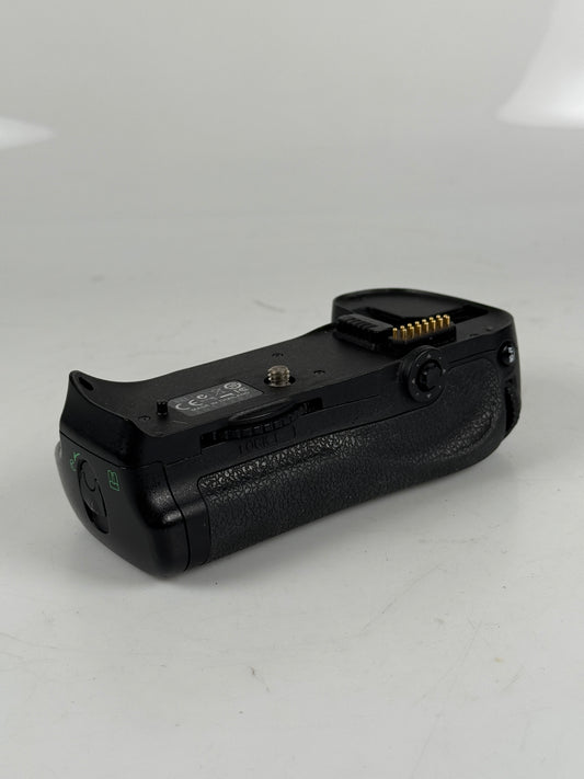 Nikon MB-D10 Multi Power Battery Grip for D300, D300s, D700