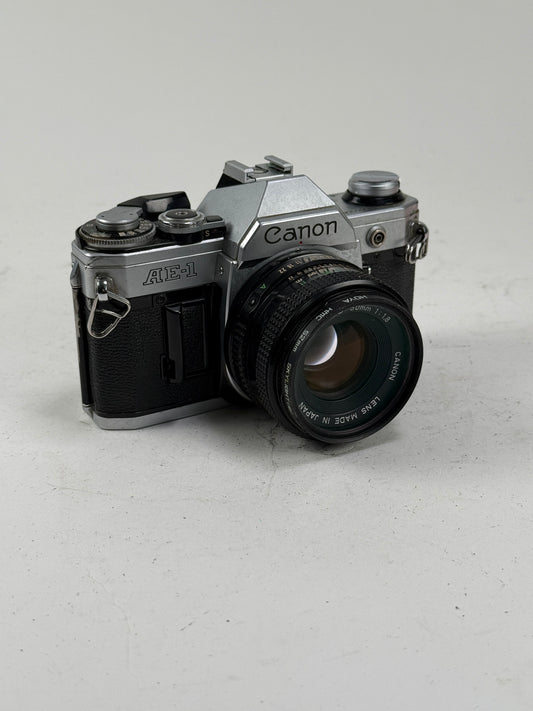 CANON AE-1 PROGRAM chrome SLR 35mm Film Camera with 50mm f1.8 FD KIT