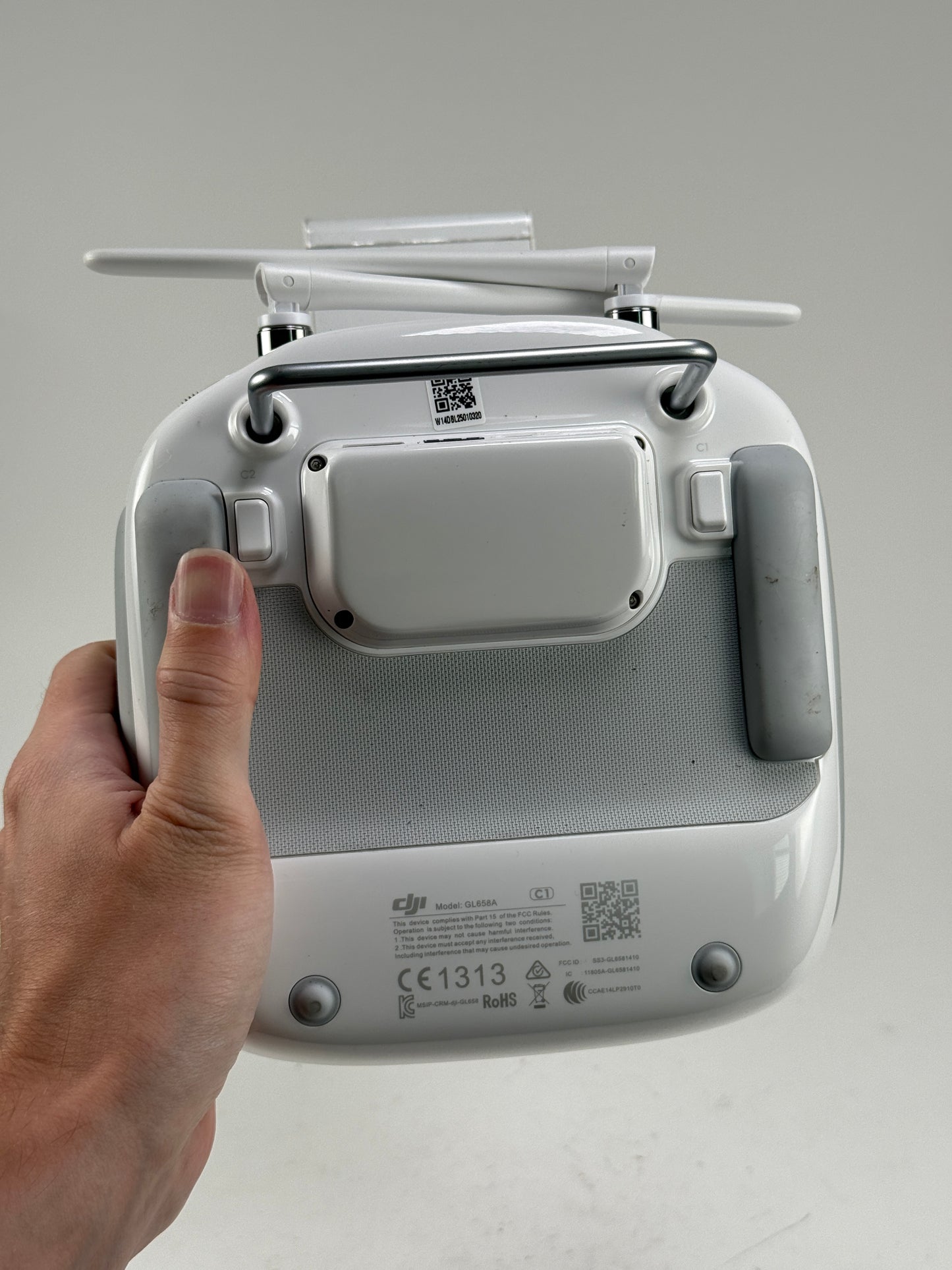 DJI Inspire 1 Remote Controller P/N GL658A White Grey (Copy)