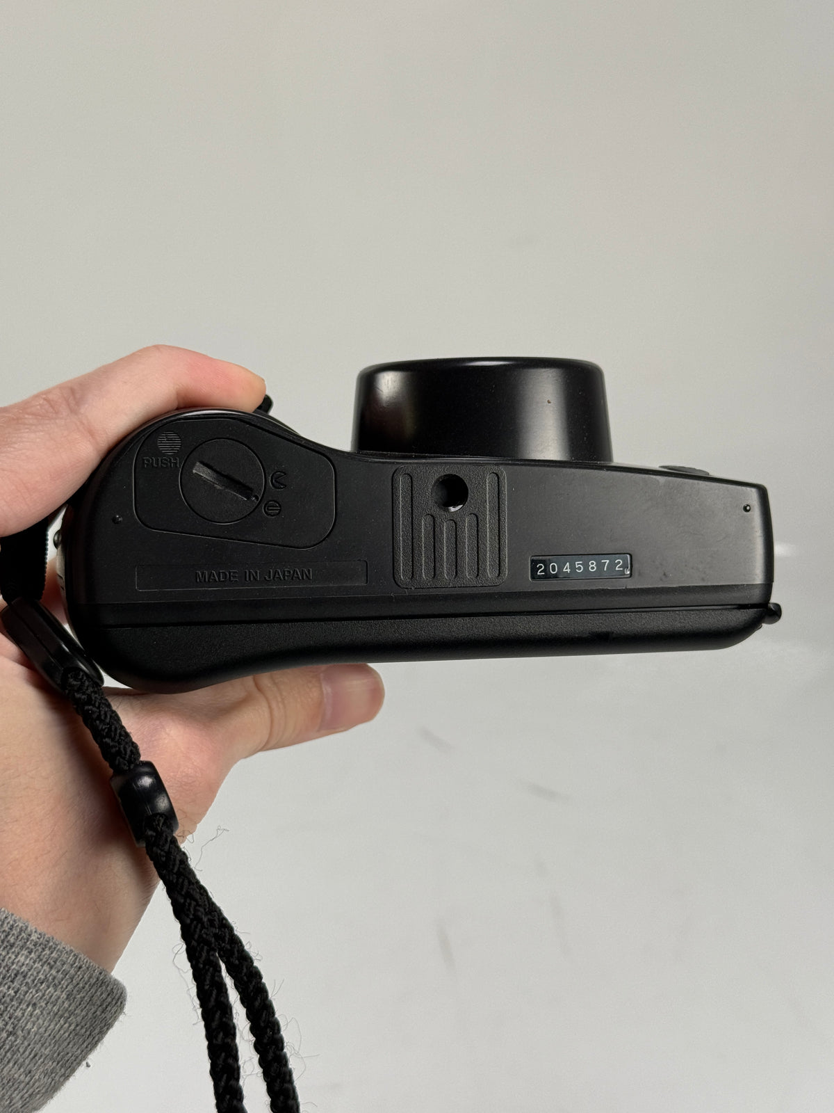 Olympus Superzoom 3000 DLX 35mm Point & Shoot Film Camera Black 37-110mm