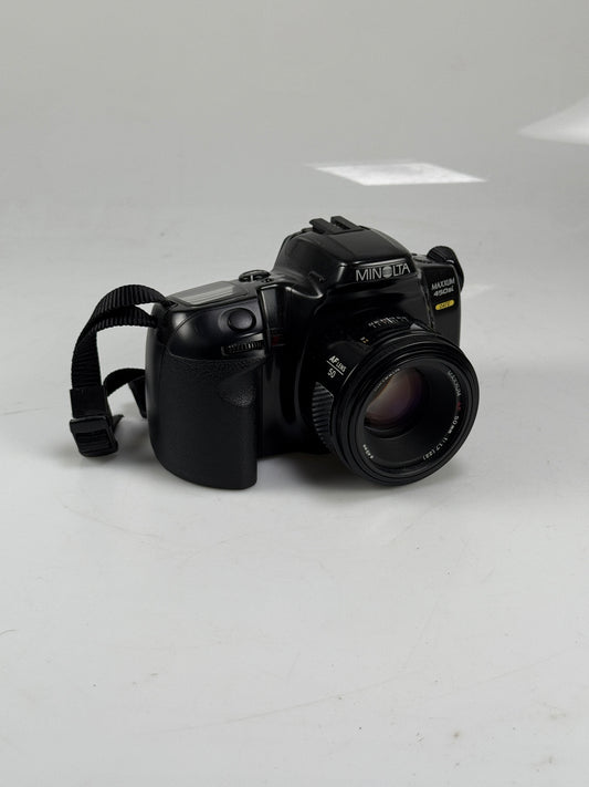 Minolta Maxxum 450si 35mm SLR Film Camera with 50mm f1.7 AF lens