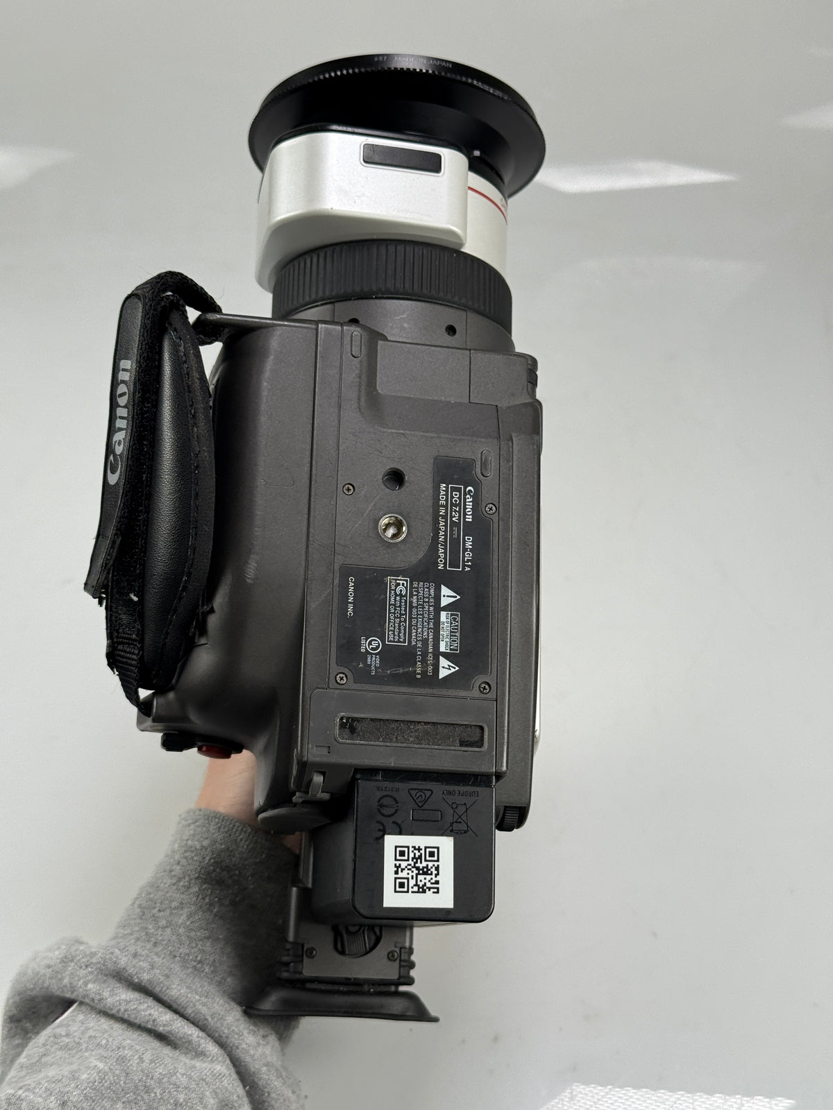 Canon DM-GL1A GL1 3CCD MiniDV Camcorder 20x Optical Zoom