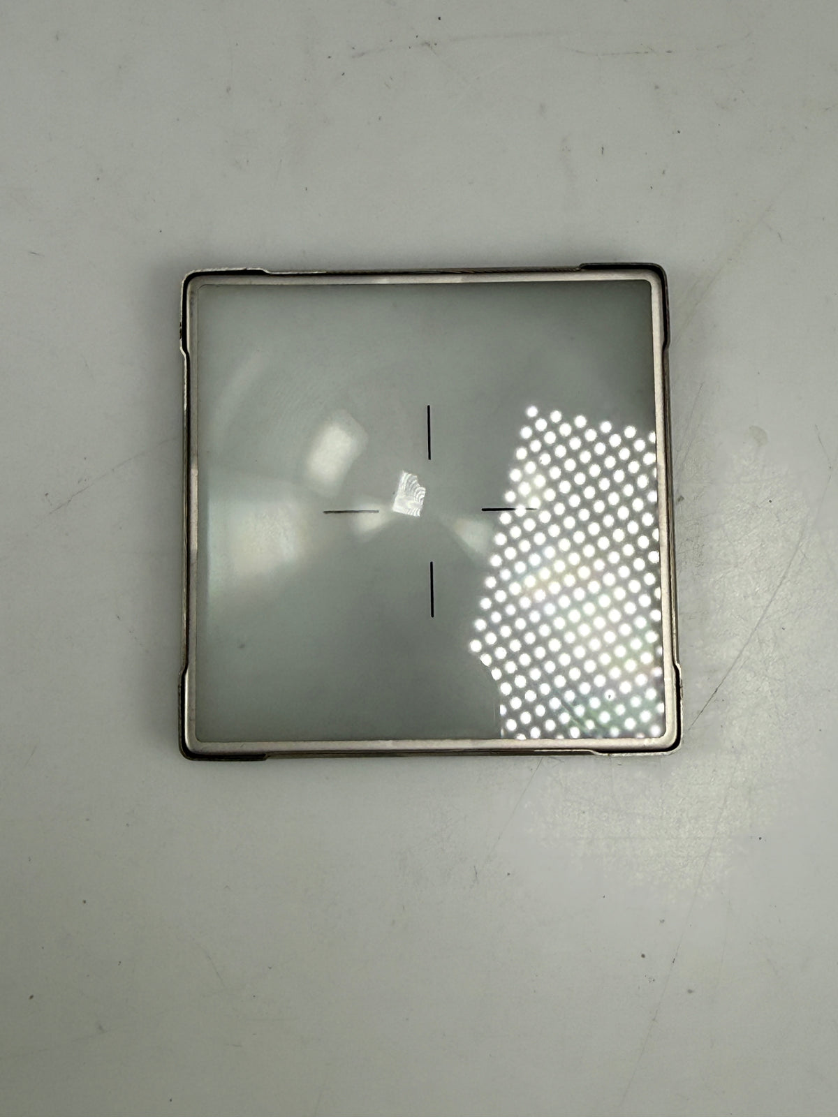 Hasselblad 42161 Standard Focusing Screen Cross Hair for 500 Series