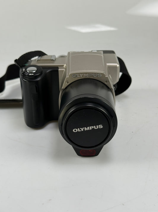 Olympus Camedia C-2500L Digital Camera with 9.2-28mm f2.8-3.9 zoom lens