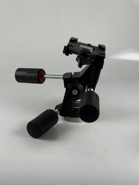 Bogen 3047 Tripod Head, handles