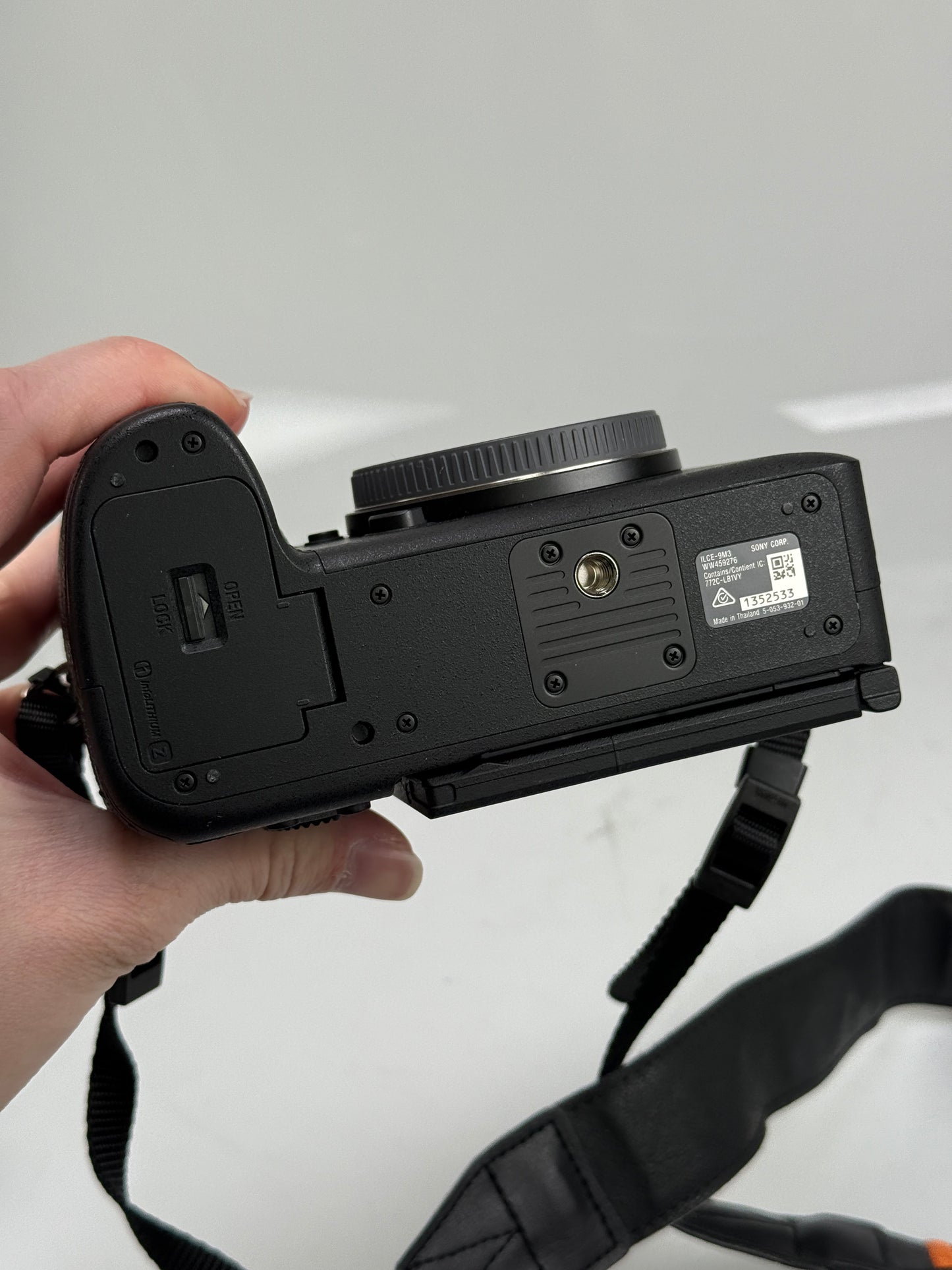 Sony Alpha A9 III 24.6 MP E-mount Mirrorless Full Frame Digital Camera