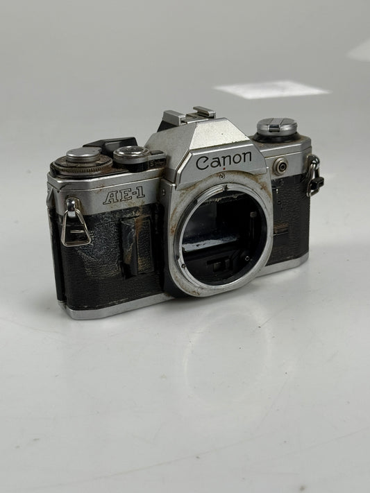 Canon AE-1 AE1 silver chrome 35mm SLR Film Camera Body