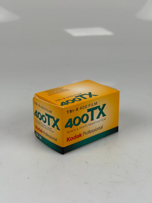 Kodak Professional Tri-X 400 Black and White Negative Film (35mm Roll Film, 36 Exposures)