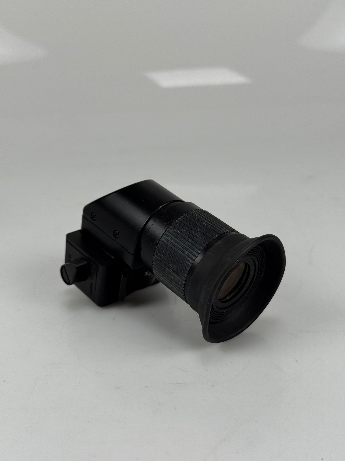 LEICA ORIGINAL 14300 ANGLE VIEWFINDER FOR R CAMERA