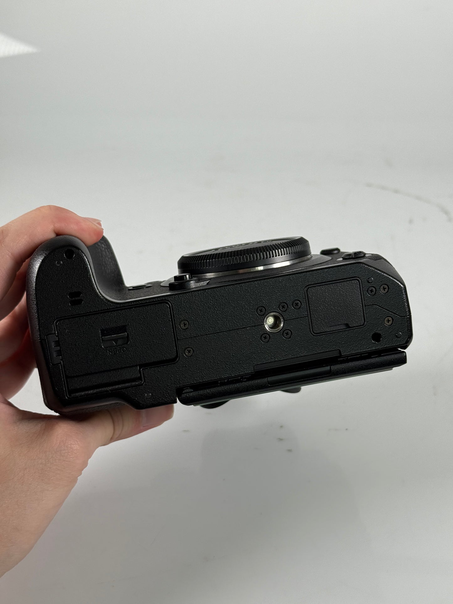 Fuji X-H1 24.3MP Mirrorless Digital Camera Body