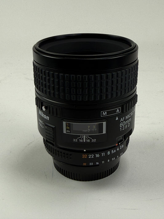 Nikon Nikkor AF 60mm f2.8 D micro macro lens