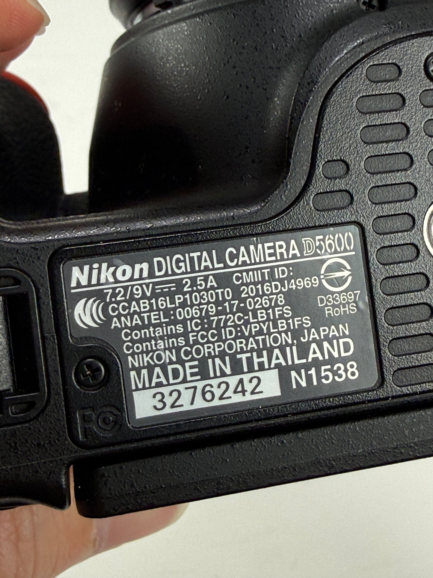 Nikon D5600 DSLR 24.2MP Digital Camera Body lens with 18-55mm kit