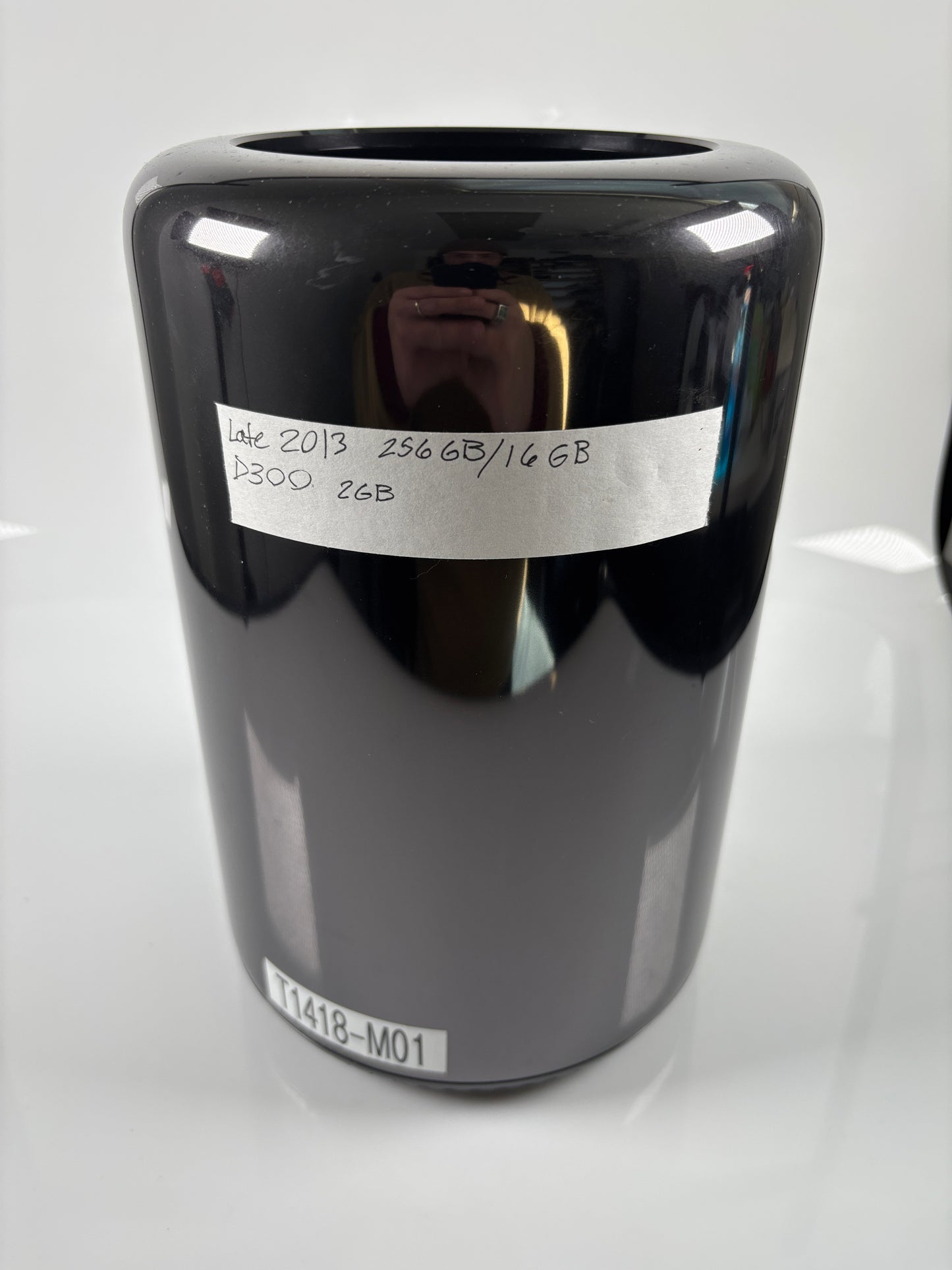 Apple (Late 2013) Mac Pro 16Gb Ram AMD D300