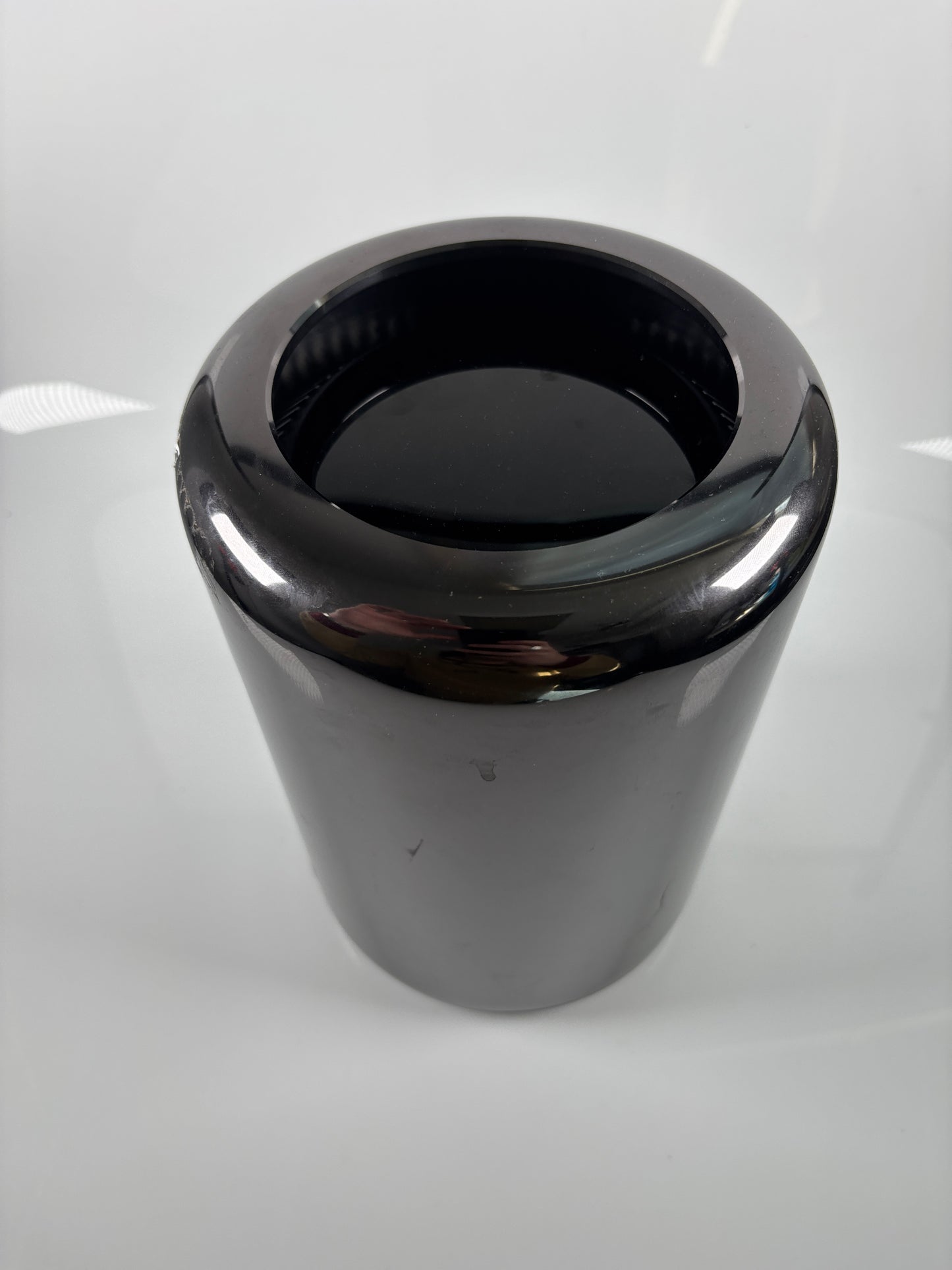 Apple (Late 2013) Mac Pro 16Gb Ram AMD D300