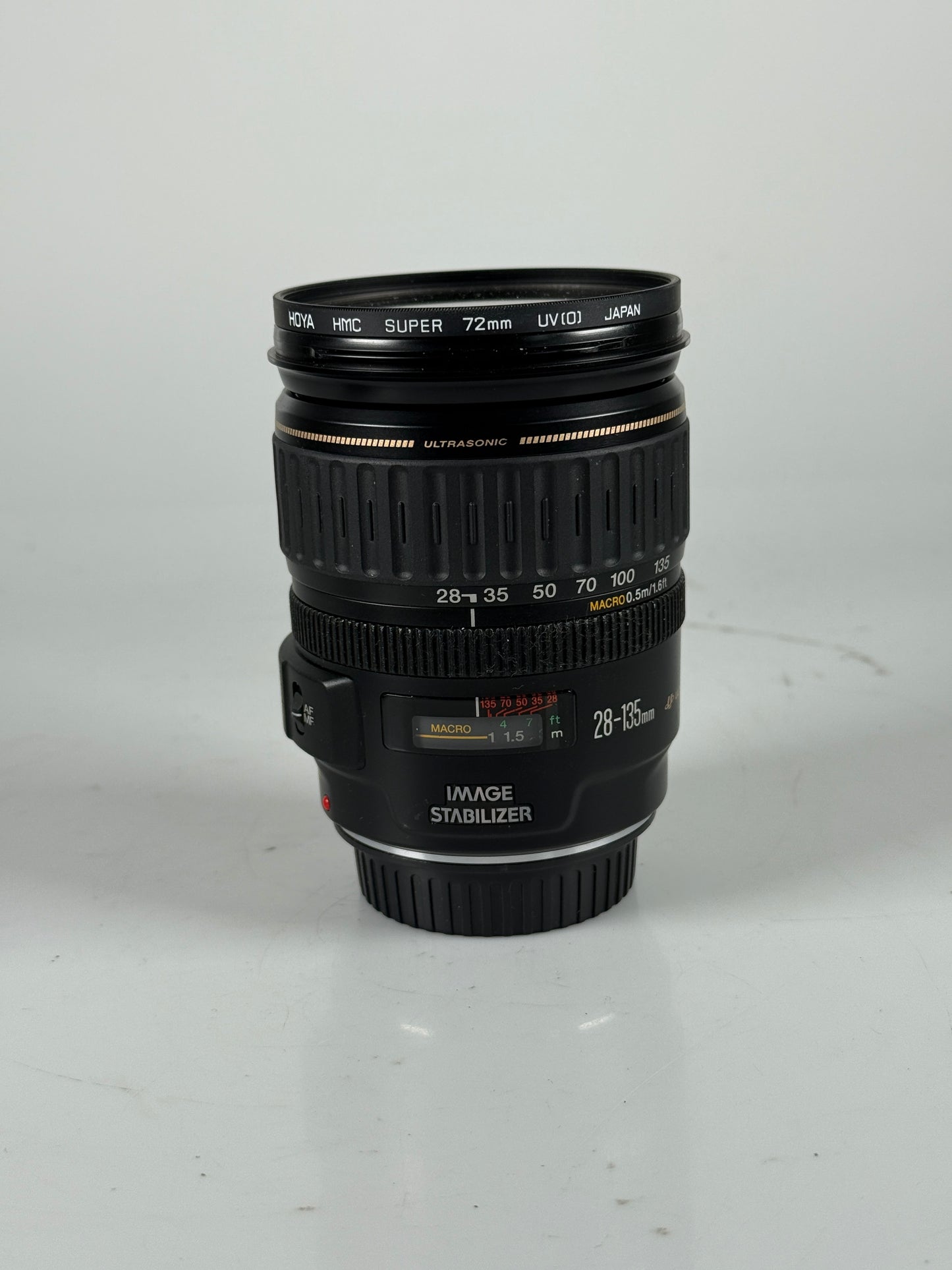 Canon EF 28-135mm f3.5-5.6 IS USM lens