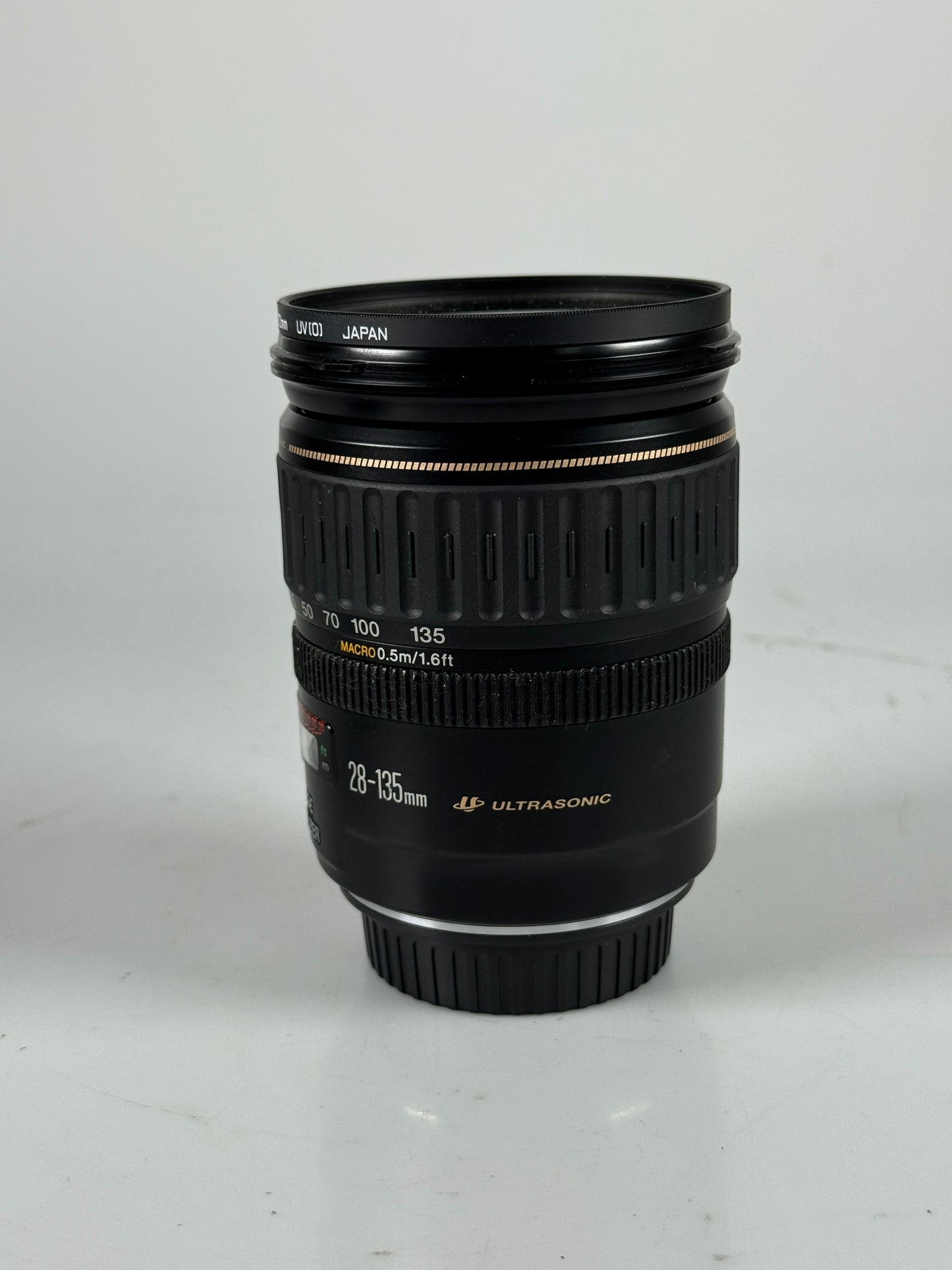 Canon EF 28-135mm f3.5-5.6 IS USM lens