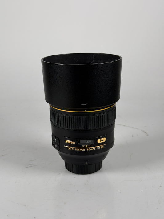 Nikon AF-S NIKKOR 85mm f1.4G N Lens with Hood