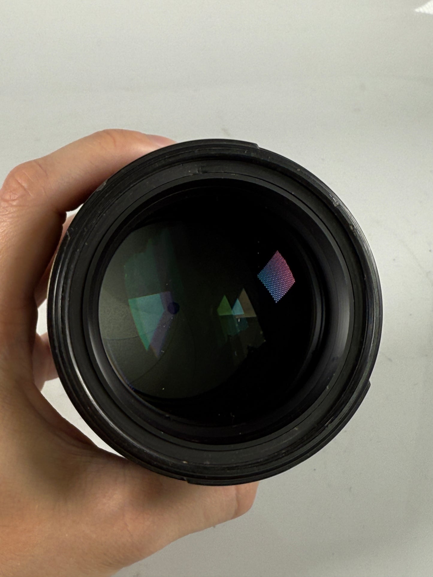 Nikon AF-S NIKKOR 85mm f1.4G N Lens with Hood