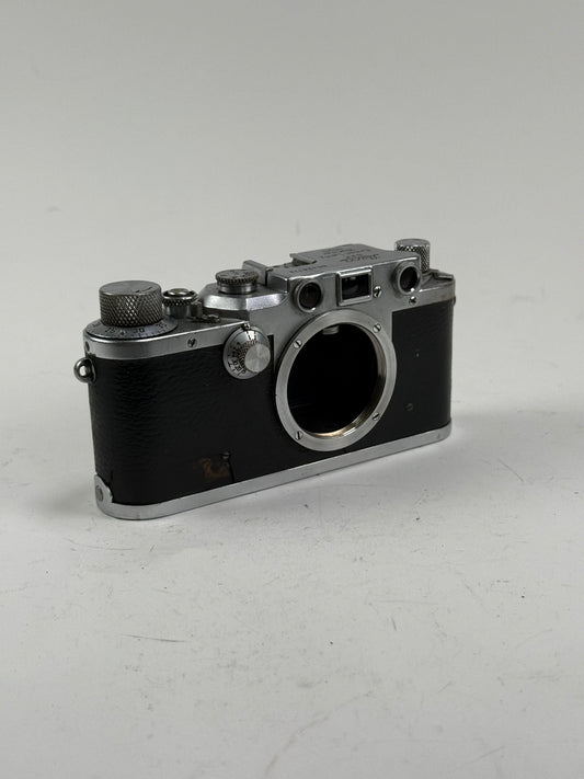 Leica IIIc rangefinder 35mm camera body Chrome