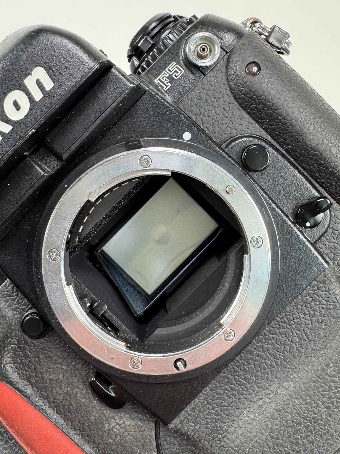 Nikon F5 AF SLR Film Camera Body Heinz Kluetmeier Estate
