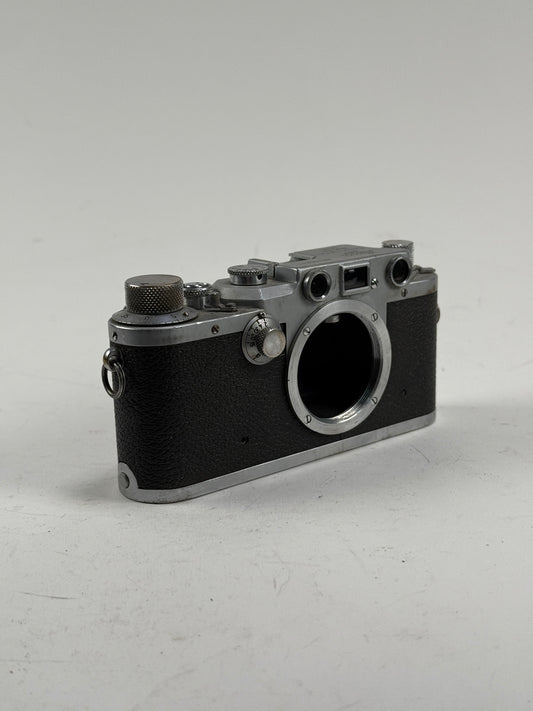 Leica IIIc rangefinder 35mm camera body chrome