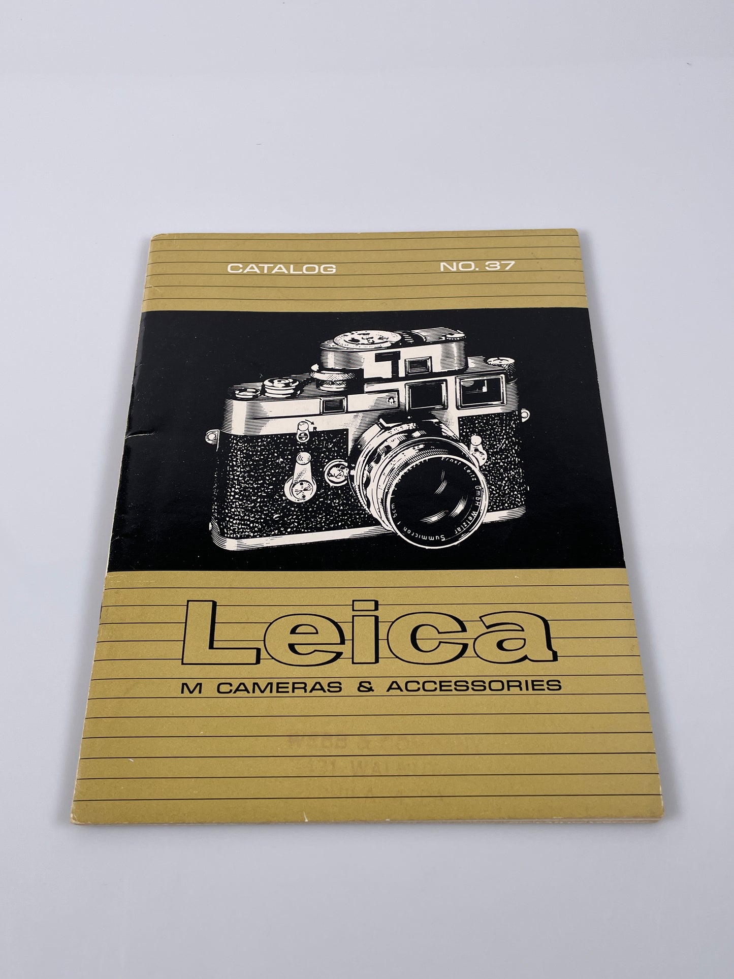 Leica M Cameras & Accessories Product Guide Brochure