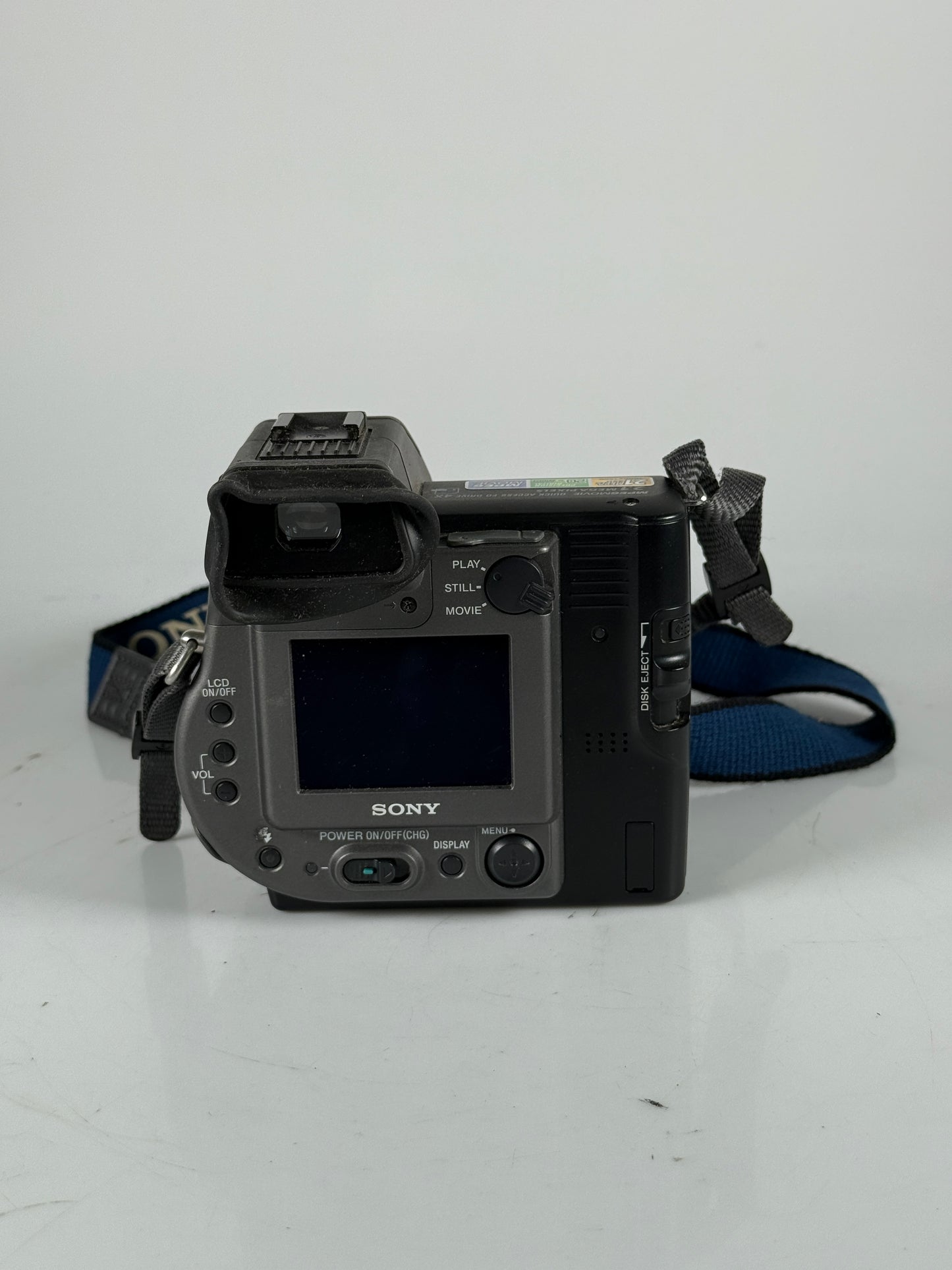 Sony Mavica MVC-FD95 2.1MP 10x Optical 3.5" Floppy Disk Digital Camera