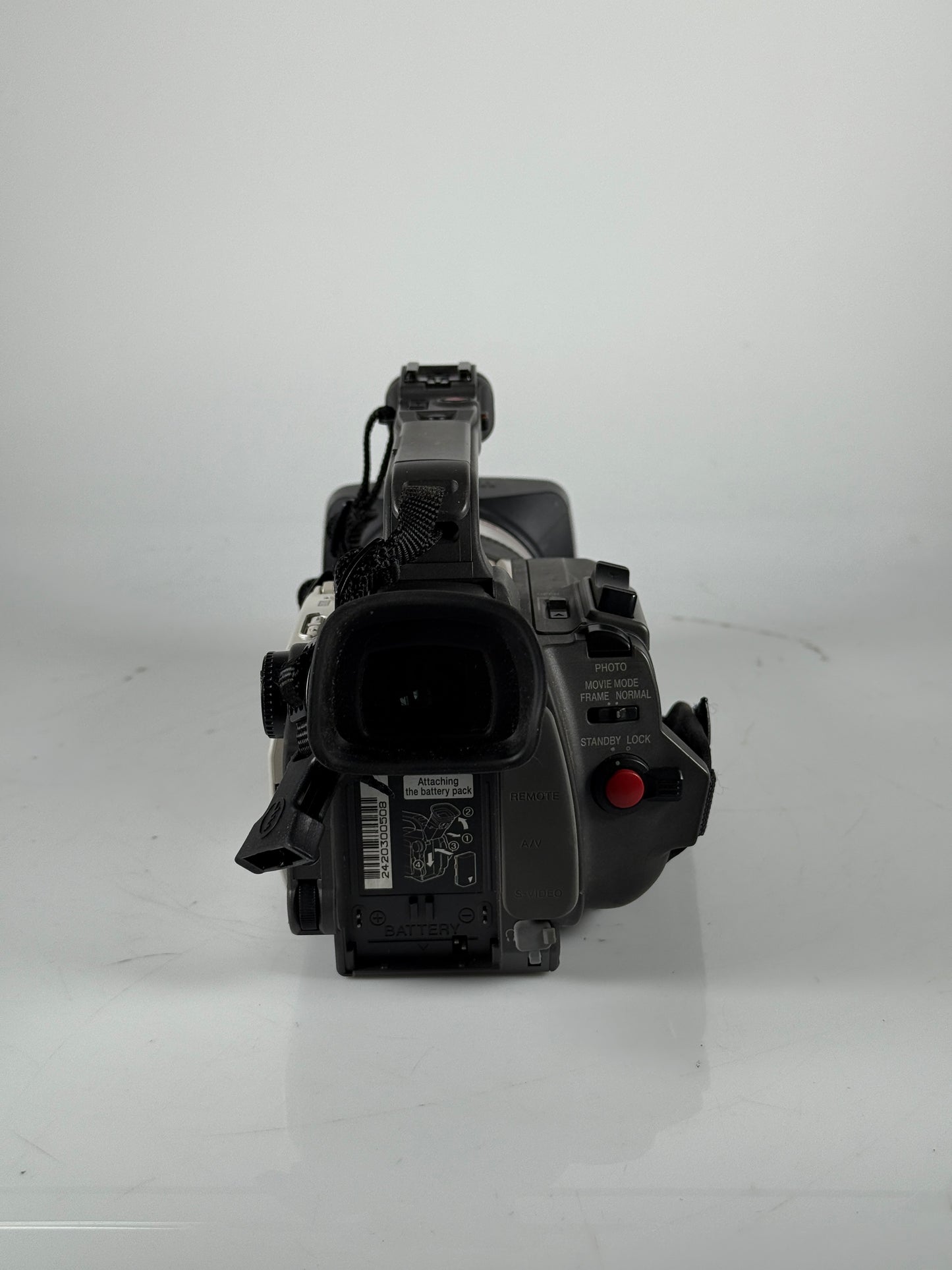 Canon GL1 Portable Handheld 3CCD Digital Mini DV Video Camera Camcorder