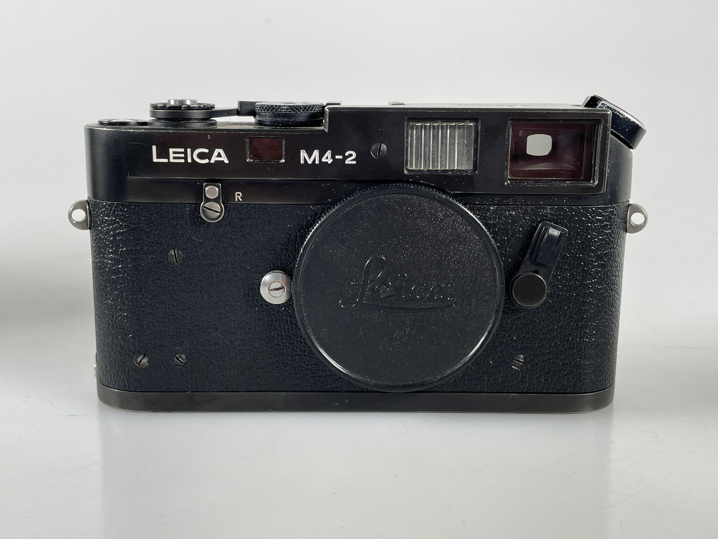 Leica M4-2 35mm rangefinder film camera black