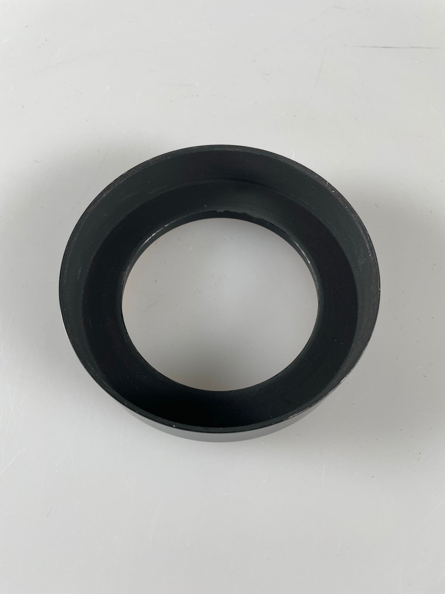 Hasselblad Metal Lens Hood for 50mm C - C T* Thread mount