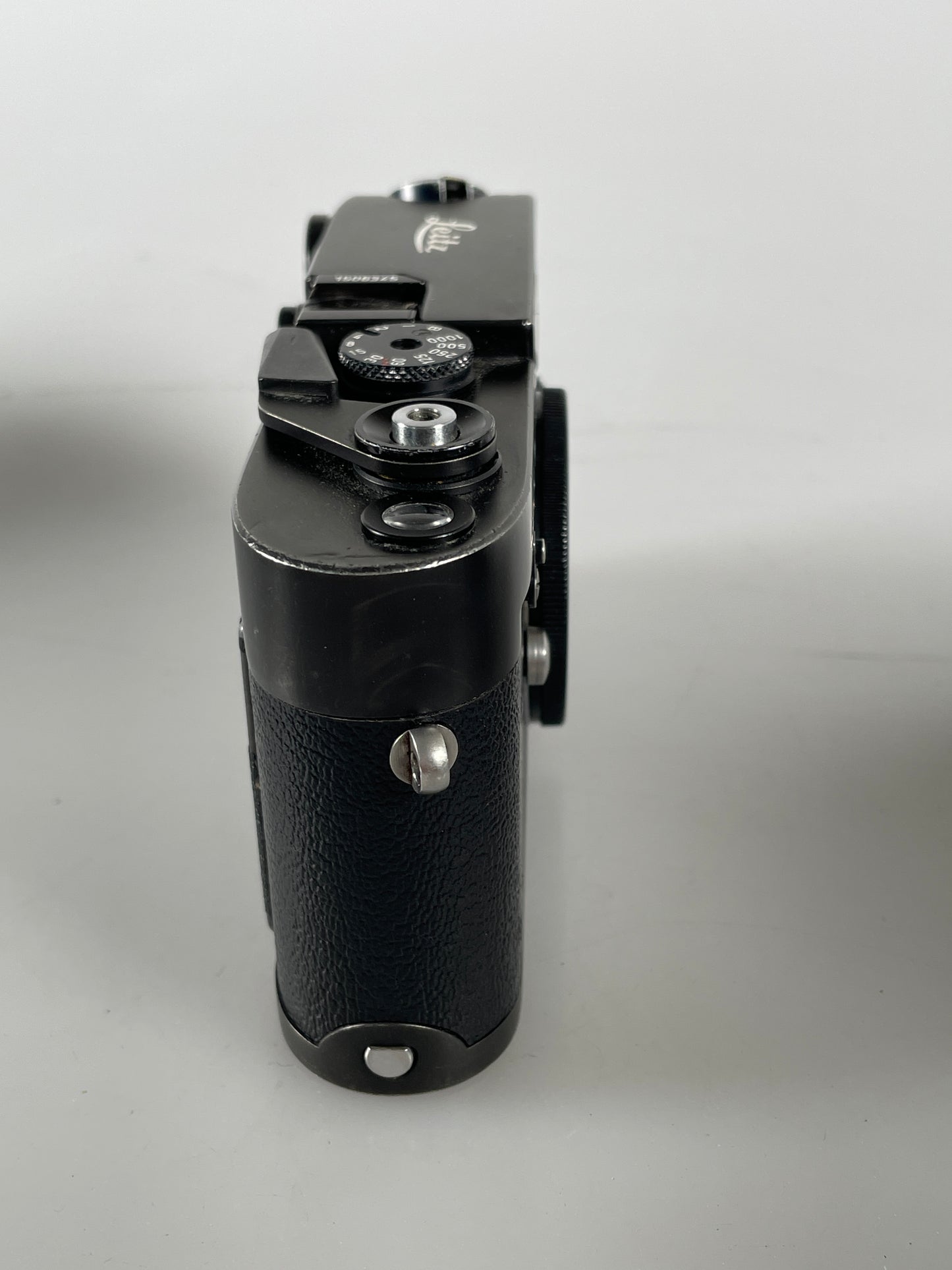 Leica M4-2 35mm rangefinder film camera black