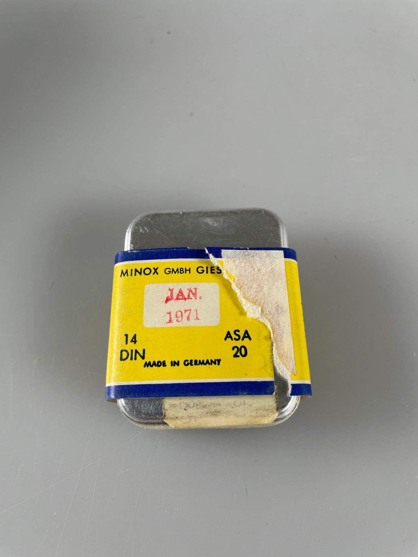 MINOX Film ADOX KB14 PAN ASA 20 2×50 exp. Rare, Sealed, Expired 1971