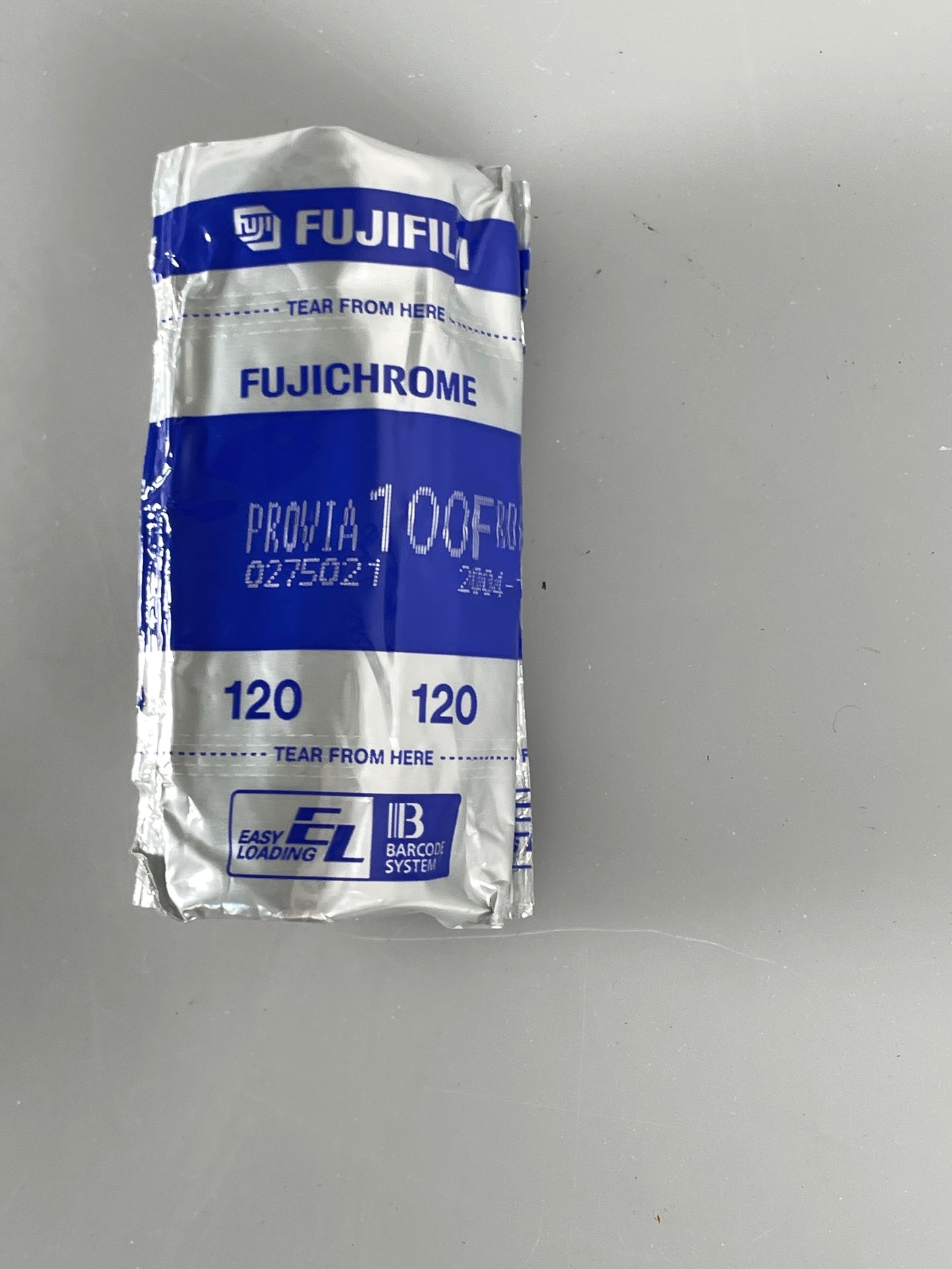 FUJIFILM Fujichrome Provia 100F Professional RDP Color Transparency 120 Film 1 roll