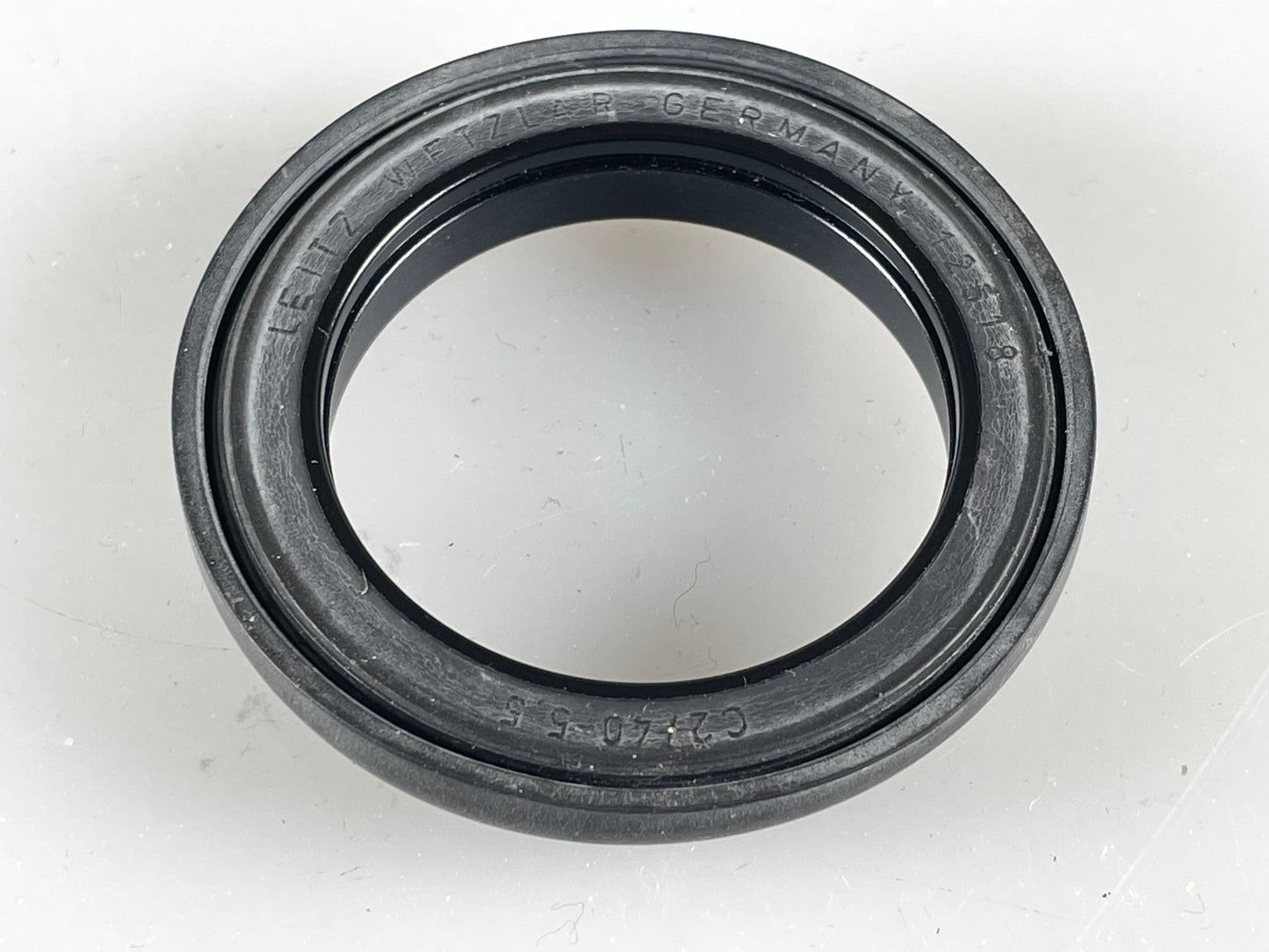 Leica rubber lens hood shade 12518 for summicron 40mm f2 CL