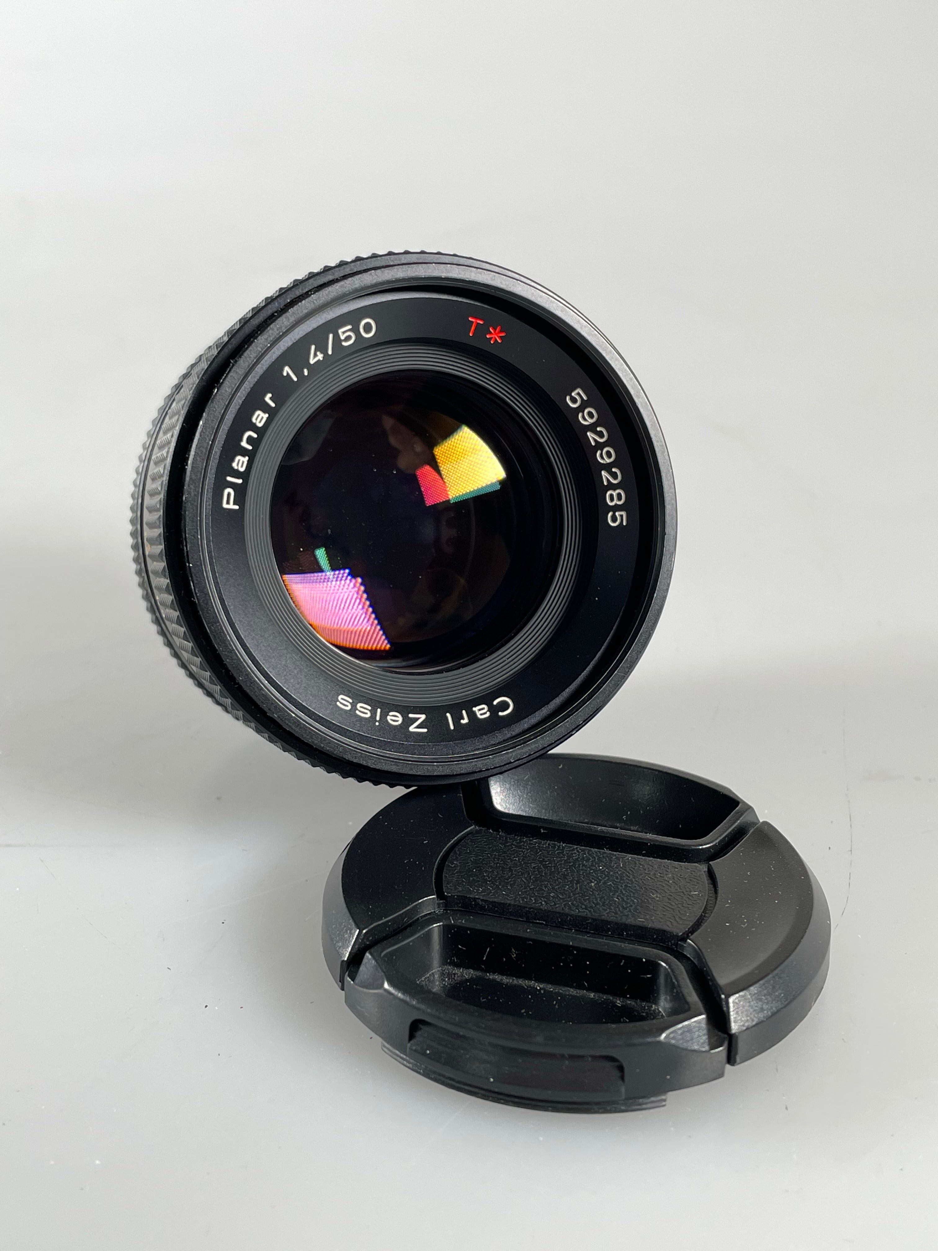 Contax Carl Zeiss Planar T* 50mm F/1.4 Lens CY Mount AEJ 