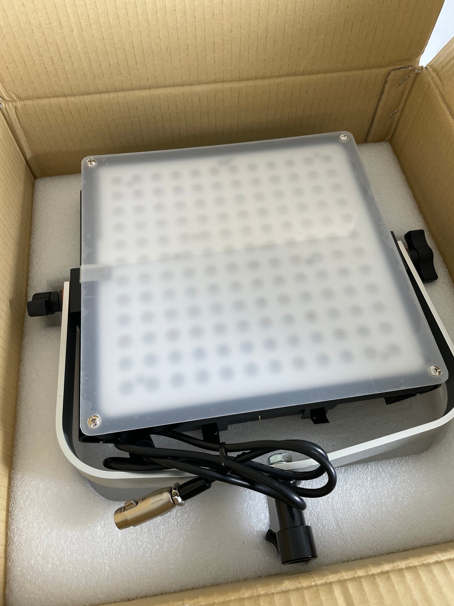 Ikan Multi-K XL Variable Color Temperature LED Studio Light