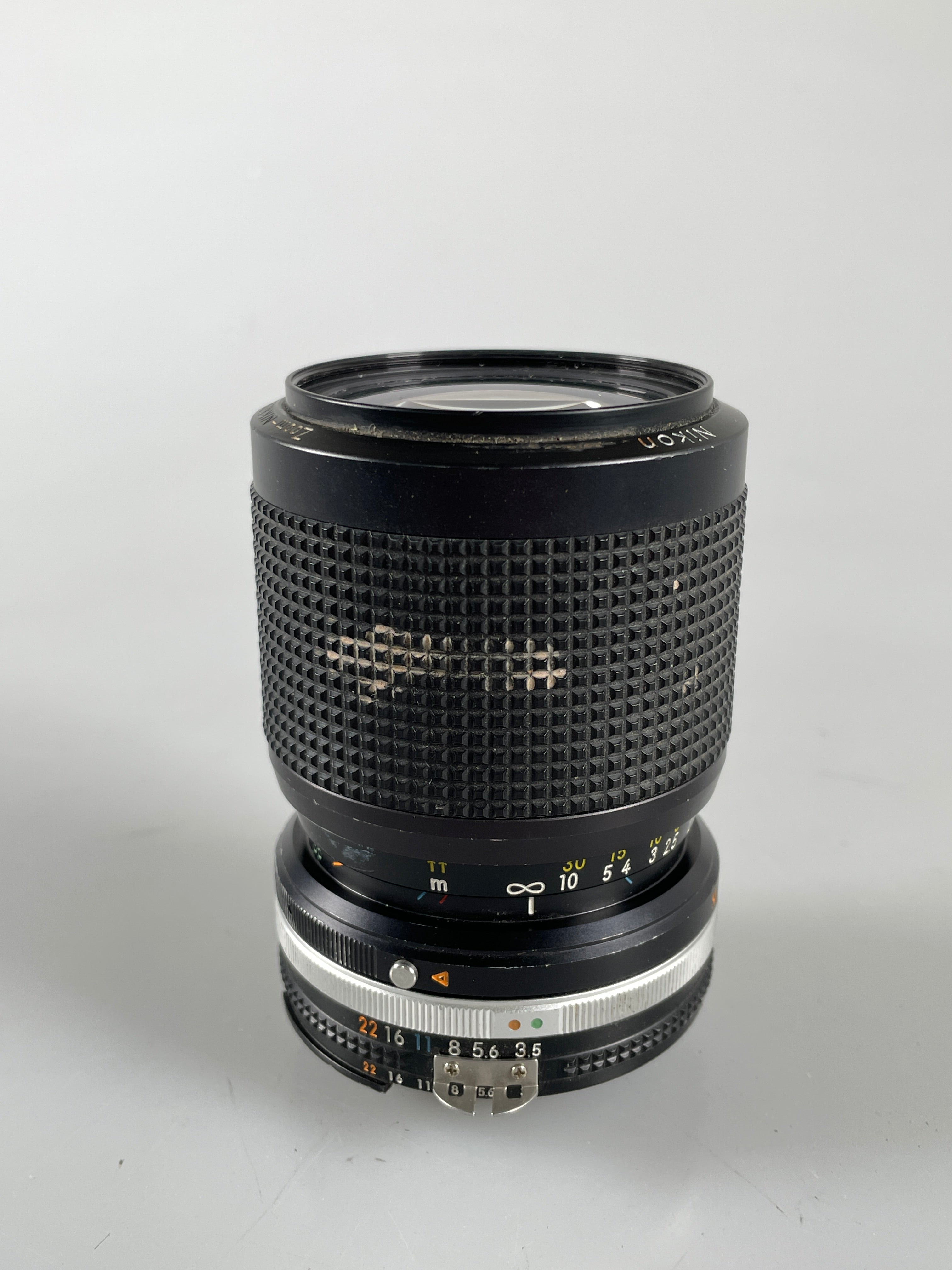 Nikon Zoom Nikkor Ai-s 35-105mm f/3.5-4.5 MF Lens