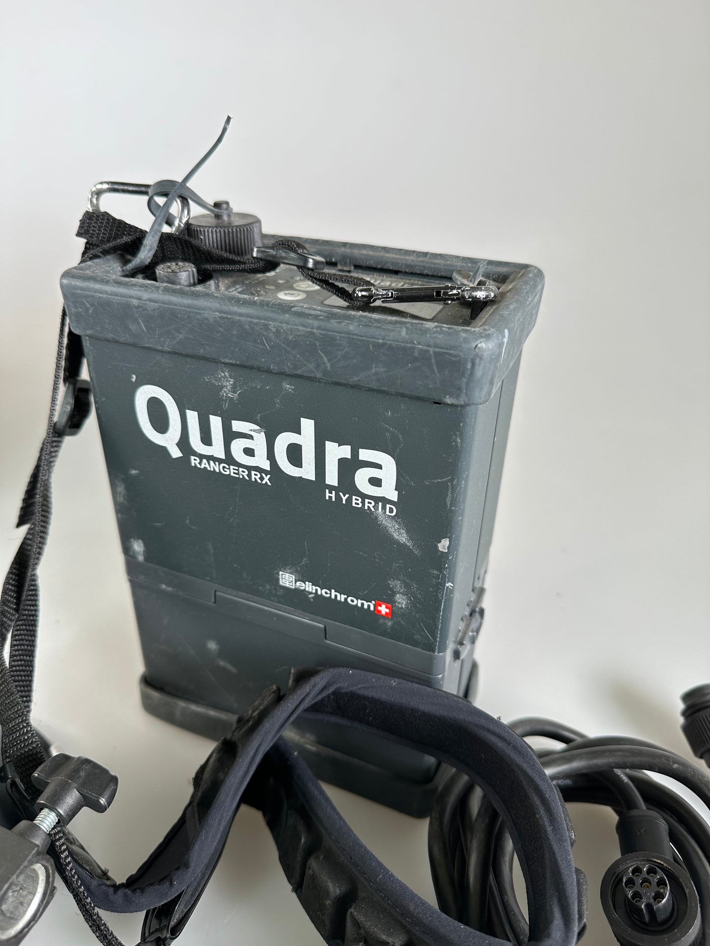 Elinchrom Quadra Pro Portable Lighting Kit with Ranger Quadra Battery w/ EL-Skyport speed
