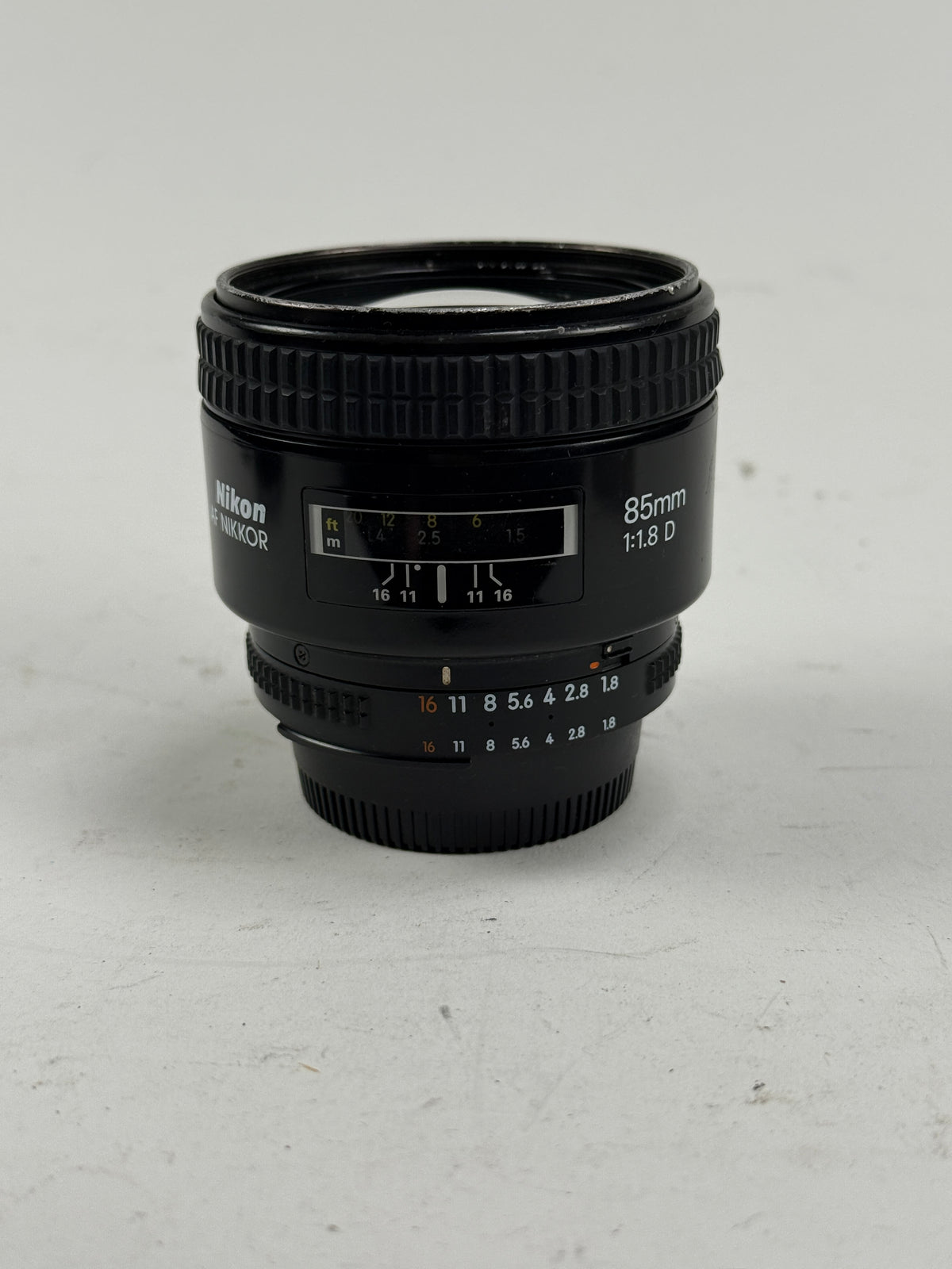 Nikon AF Nikkor 85mm f1.8 D Lens