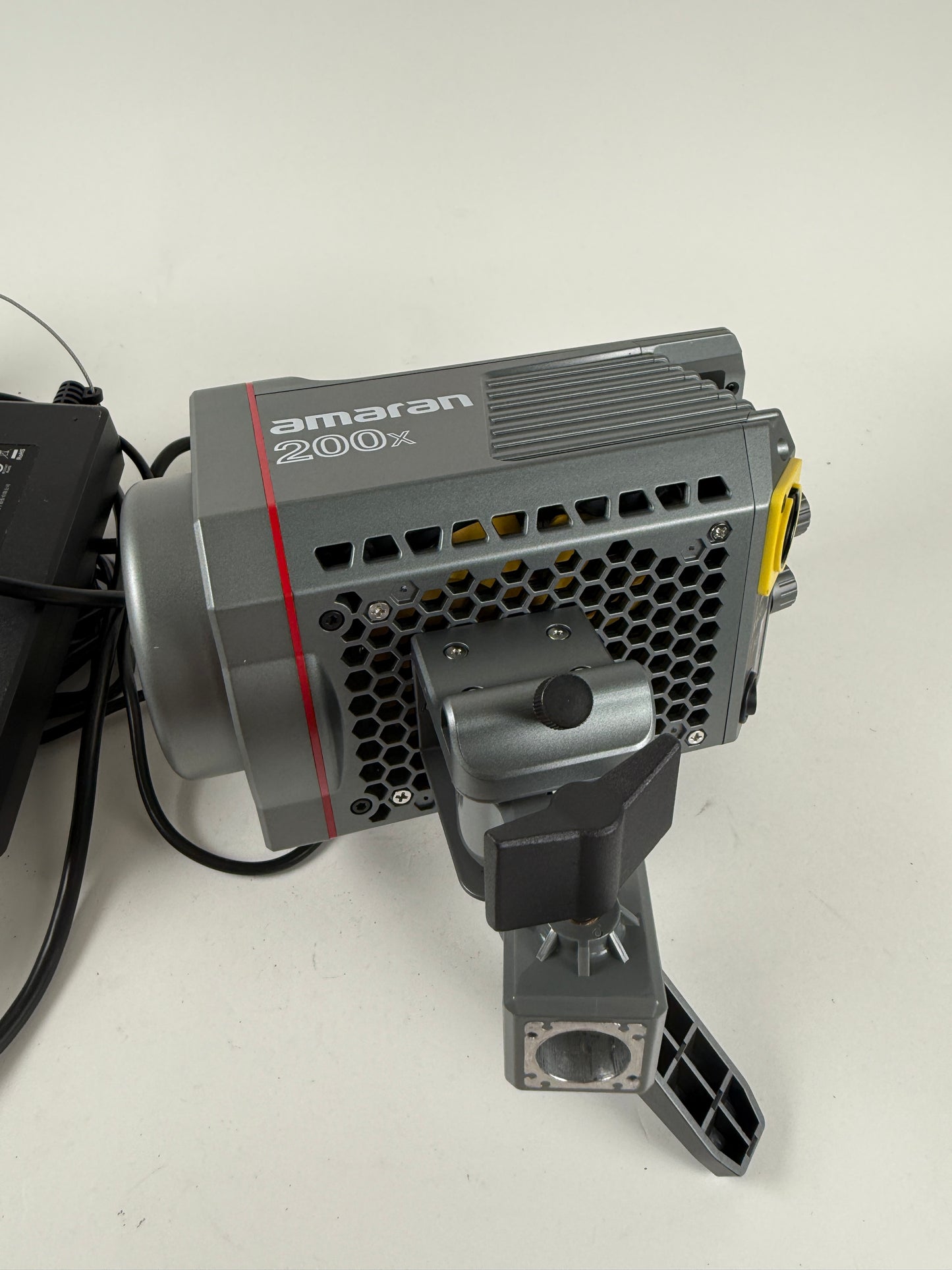 amaran Halo 200x Compact 200W Bi-Color COB Light,Bowens Mount LED Studio