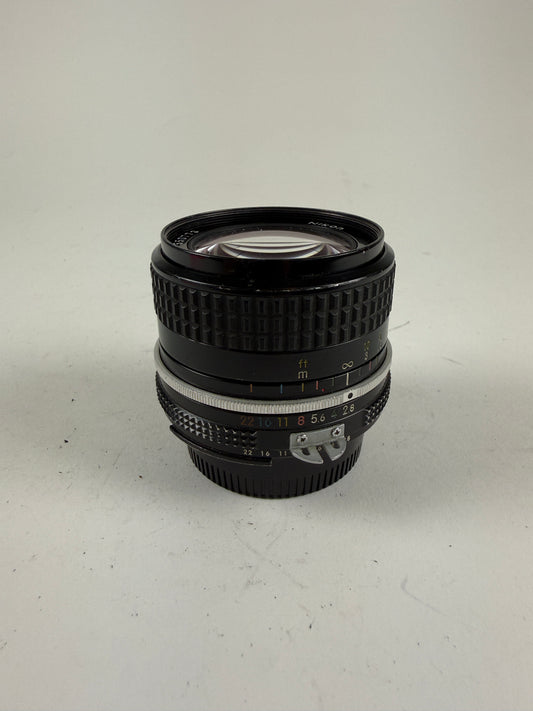 Nikon Nikkor Ai 24mm f2.8 Wide Angle MF Lens