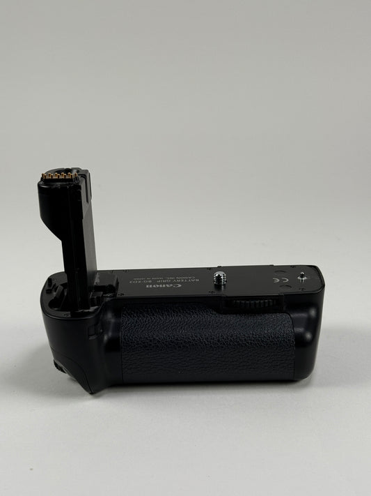 Genuine Canon Battery Grip BG-ED3 for Canon EOS 10D, D30, D60 Cameras