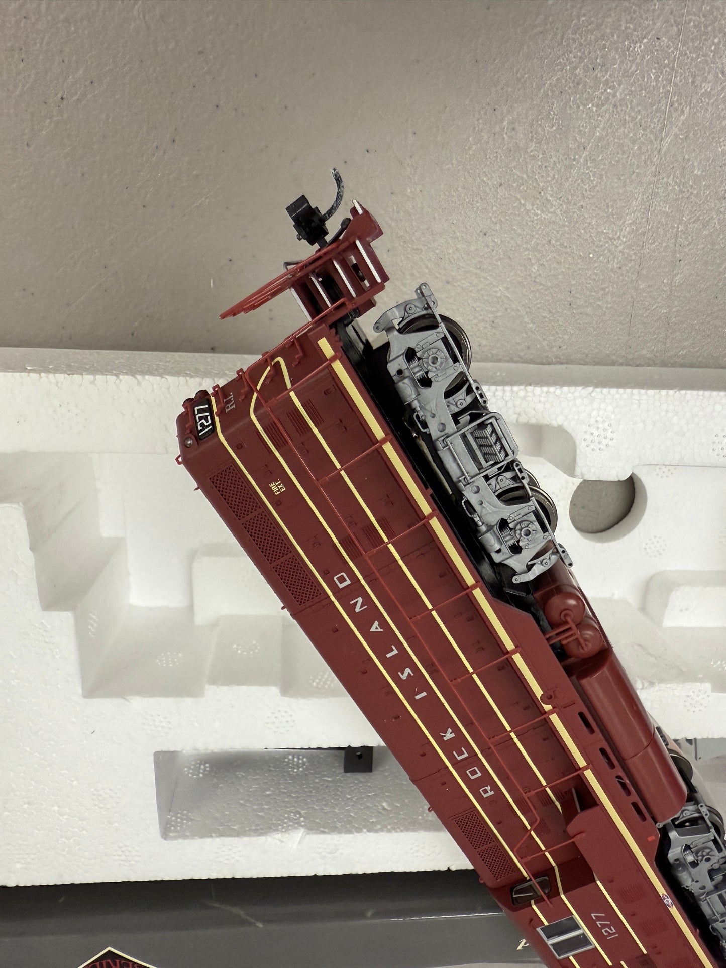 Proto 2000 Series GP7 II Locomotive HO scale Rock Island 1277