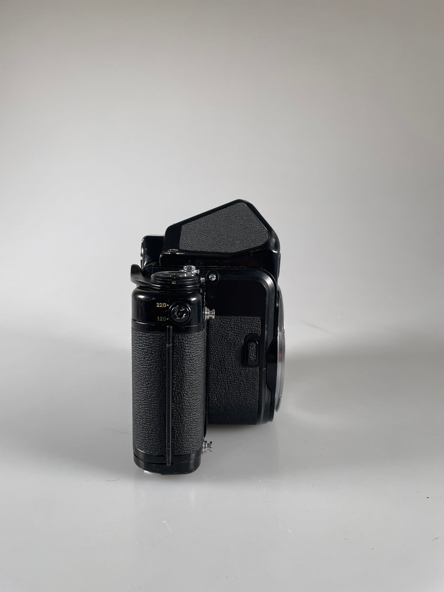 Pentax 67 6x7 Mirror Up MLU Body with metered prism