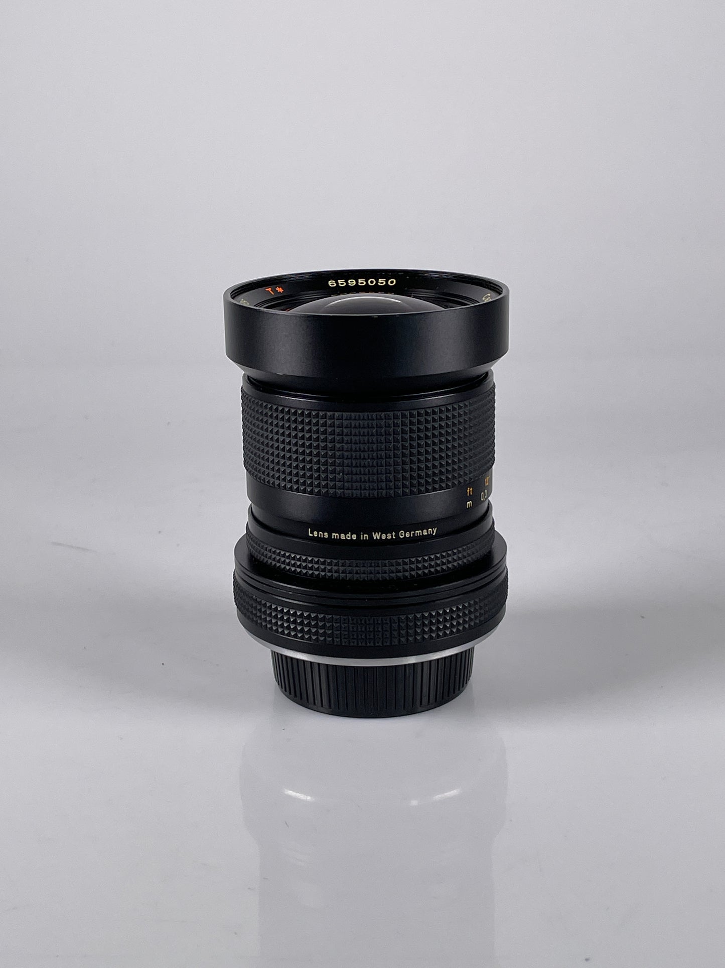 Contax Carl Zeiss T* PC-Distagon 35mm f2.8 AEG Shift Lens