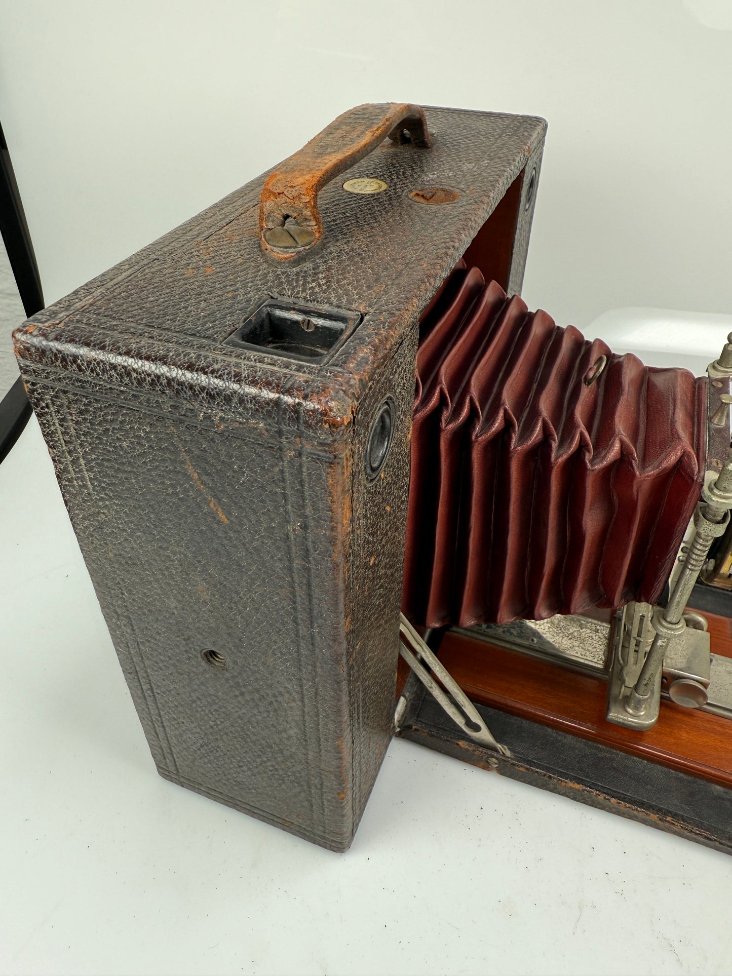 NO 5 CARTRIDGE KODAK BOX CAMERA