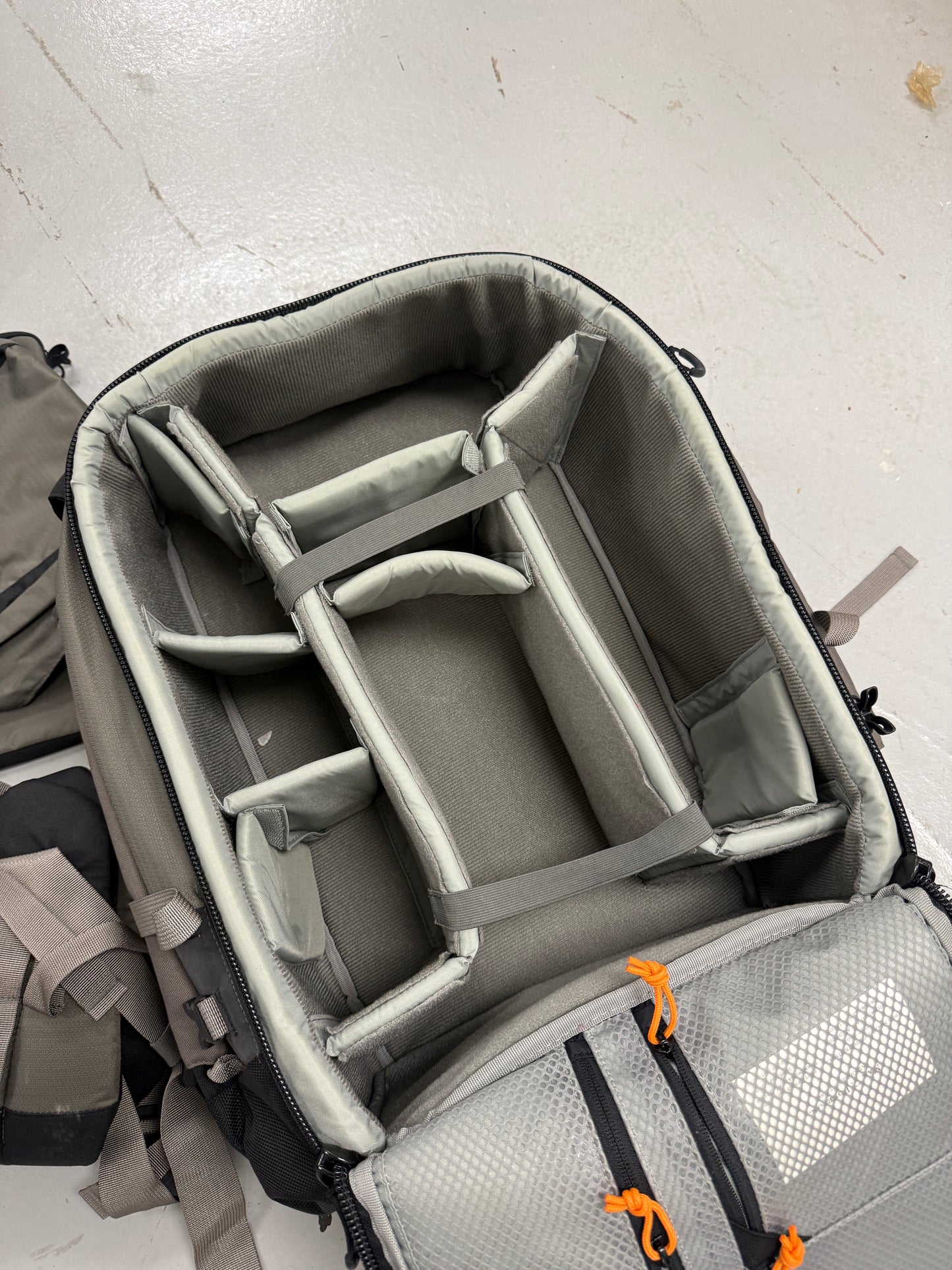Lowepro Pro Trekker 400 AW - Camera & Accessories Backpack