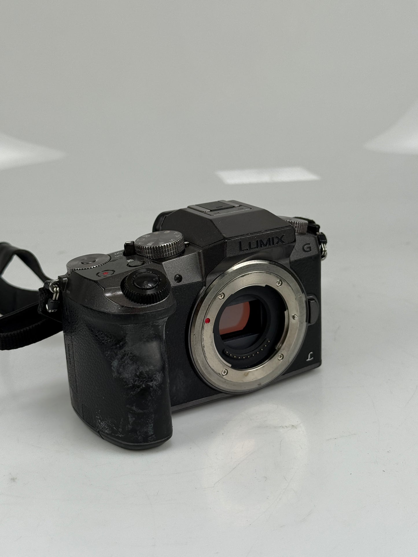 Panasonic Lumix DMC-G7 16MP Mirrorless MFT Digital Camera Body