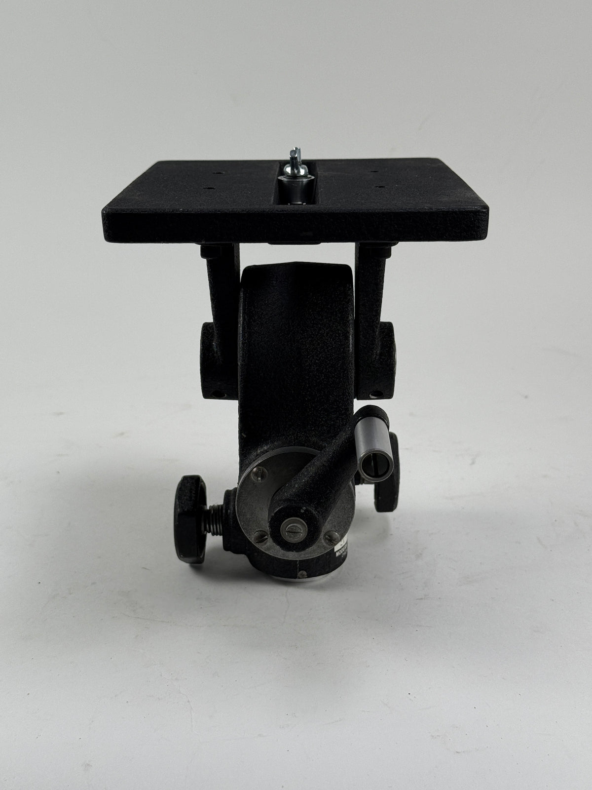 Majestic Model 1901 Heavy Duty Geared Tripod Head